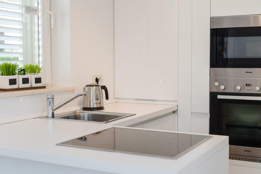 Luxury Apartment At The Beach Дубровник Екстериор снимка