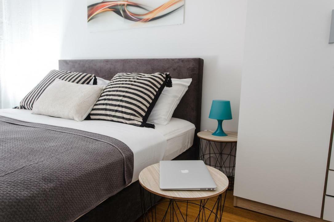 Luxury Apartment At The Beach Дубровник Екстериор снимка
